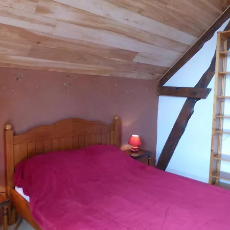 Ferme Eco-restauree Avec Jardin, Jeux Enfants Et Parking Pres De Neris Les Bains - Fr-1-489-40 * Blomard